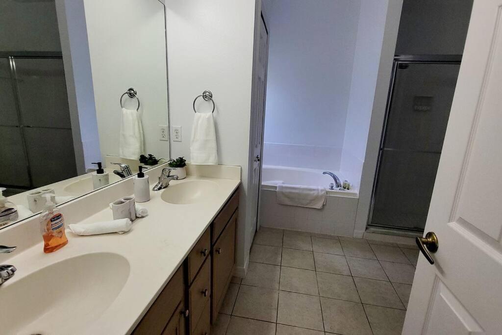 Beautiful, Home In A Gated Community Kissimmee Eksteriør bilde